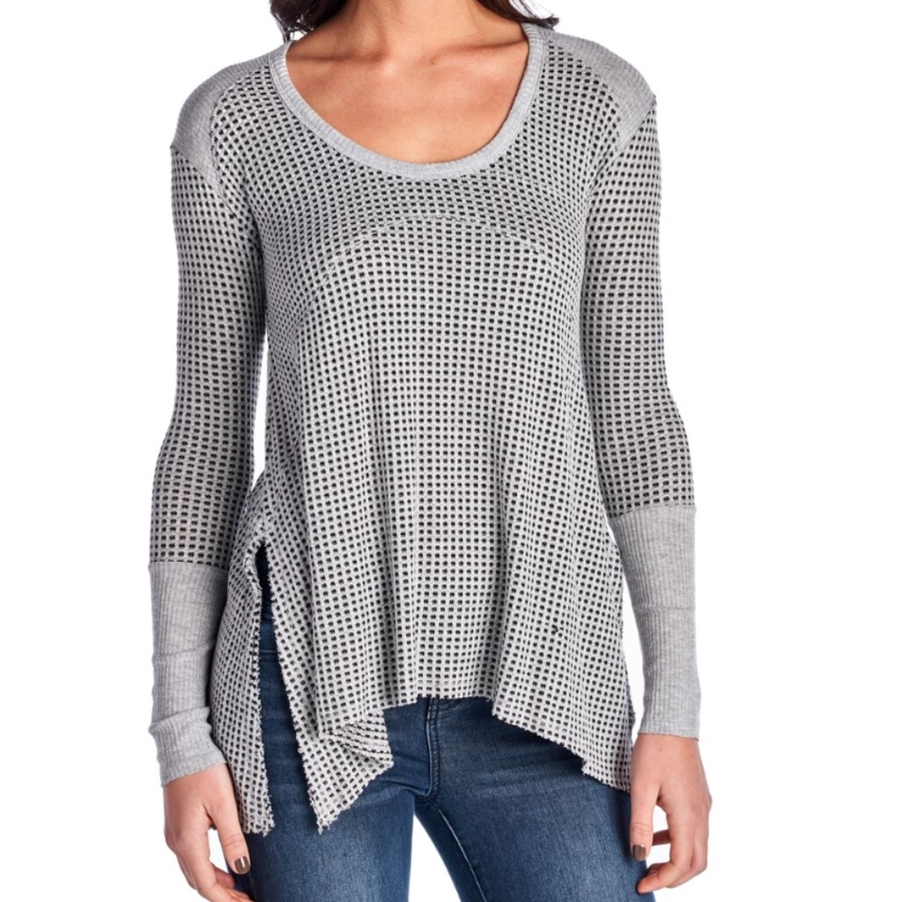 Empire long sleeve slit side fit flare thermal top